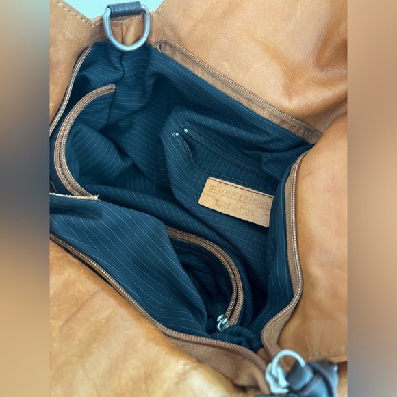 Handbag Genuine Leather Made in Italy 24” length Extra Straps - Picture 6 of 8